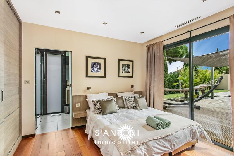 Maison d'architecte - 181 m² - 6 pièces