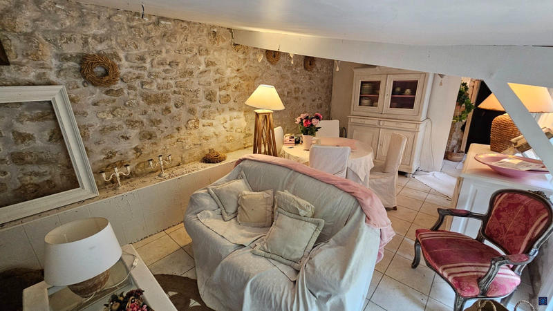 Maison - 198 m² - 7 pièces