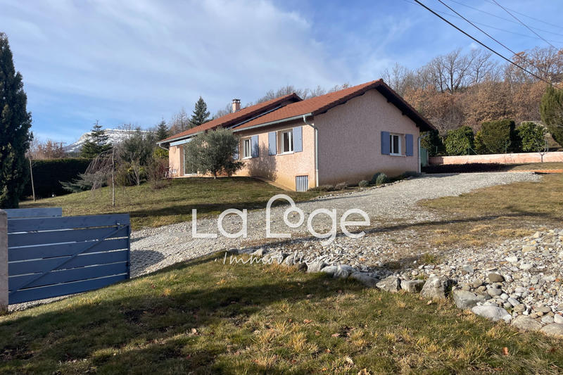 Maison - 94 m² - 4 pièces