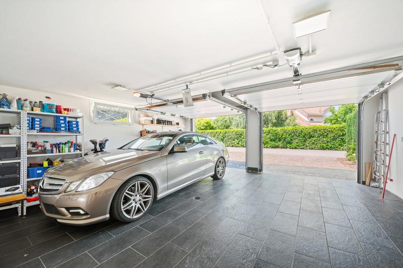 Maison - 220 m² - 7 pièces