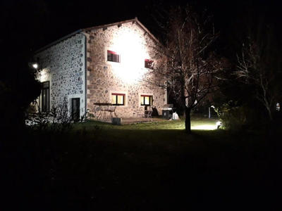 Maison traditionnelle - 219 m² - 9 pièces