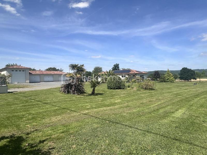 Propriété - 136 m² - 7 pièces