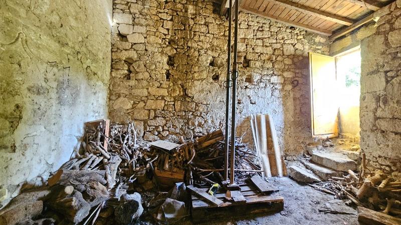 Maison ancienne - 74 m² - 2 pièces