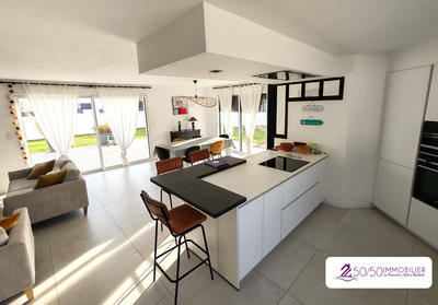 Maison - 120 m² - 5 pièces