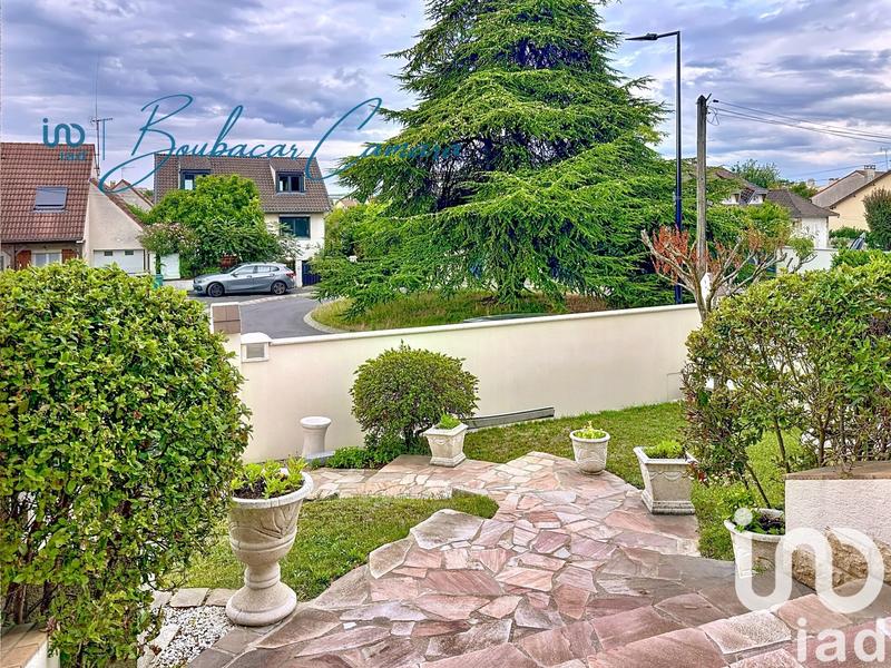 Maison - 164 m² - 7 pièces