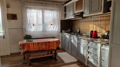 Maison - 286 m² - 15 pièces