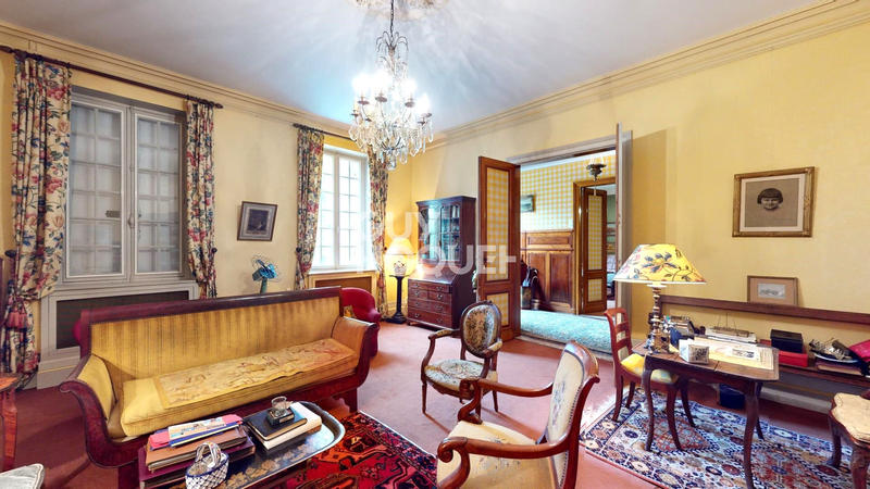 Maison bourgeoise - 270 m² - 6 pièces