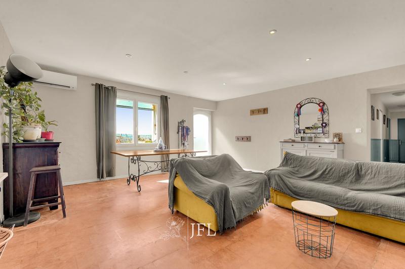 Maison de domaine équestre - 136 m² - 5 pièces