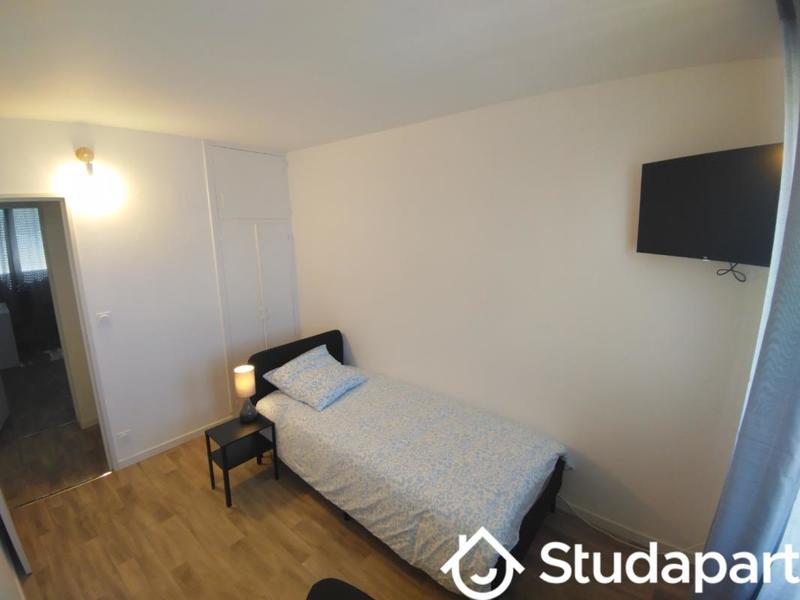 Chambre - 10 m² - 1 pièce