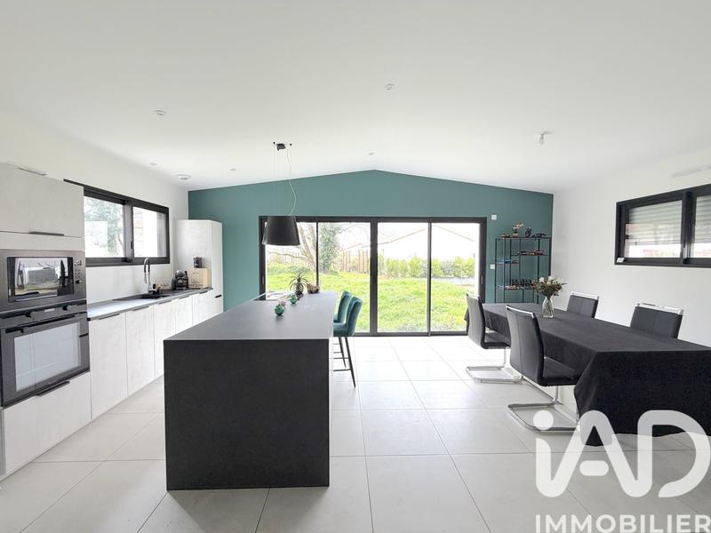 Maison - 110 m² - 4 pièces