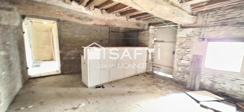 Maison - 92 m² - 7 pièces