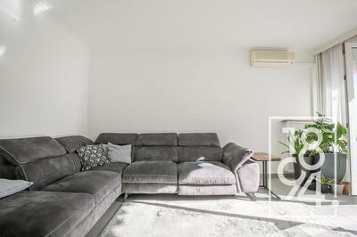 Appartement - 95 m² - 5 pièces