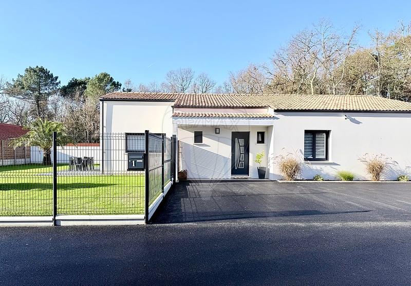 Maison - 130 m² - 4 pièces