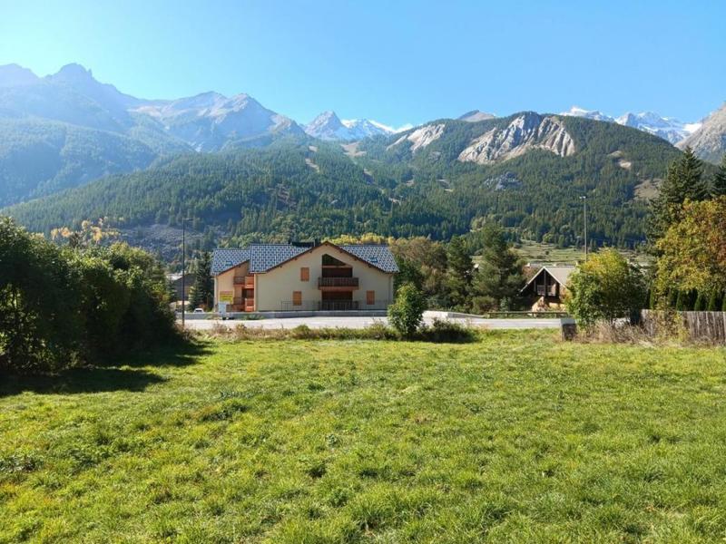 Terrain - 1 074 m²
