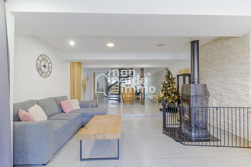 Maison - 144 m² - 5 pièces