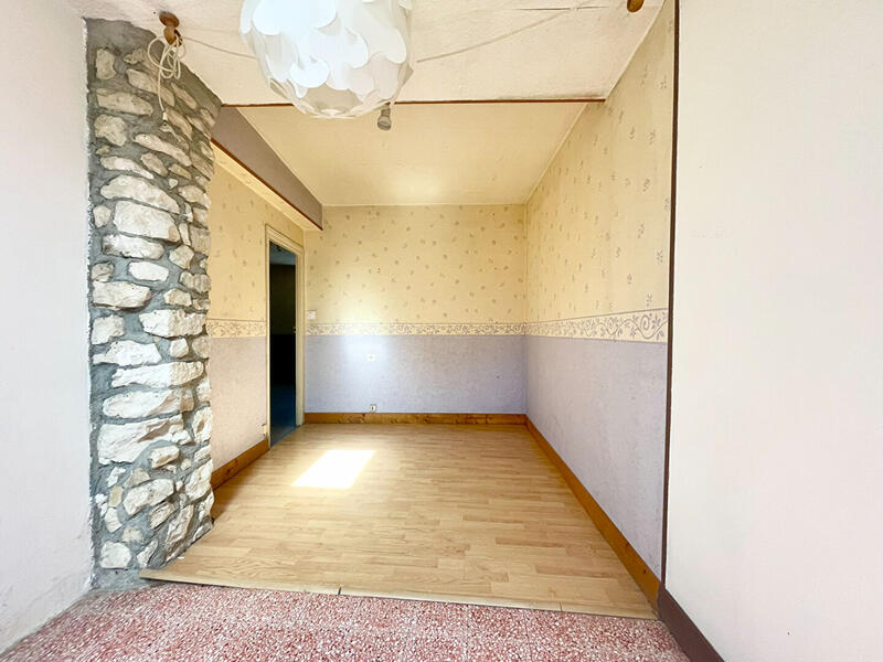 Maison de village - 87 m² - 4 pièces