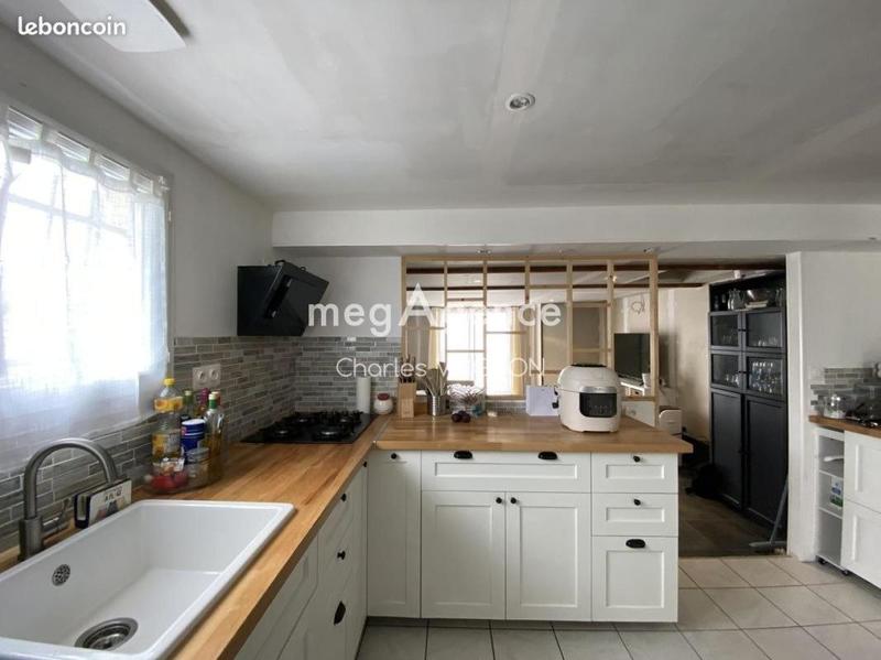 Maison traditionnelle - 150 m² - 5 pièces