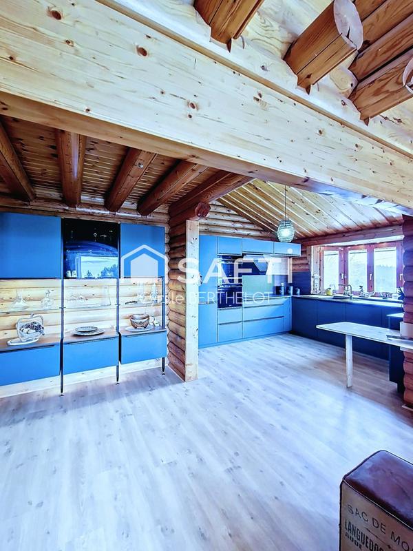 Châlet - 288 m² - 7 pièces