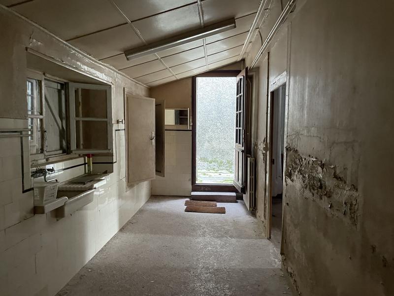 Maison - 229 m² - 6 pièces