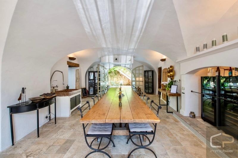 Hôtel particulier - 307 m² - 10 pièces