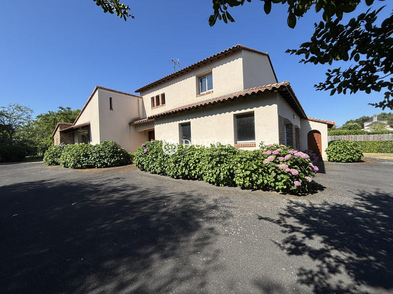 Maison - 188 m² - 6 pièces