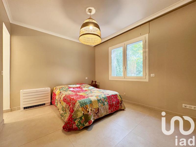 Maison - 250 m² - 8 pièces