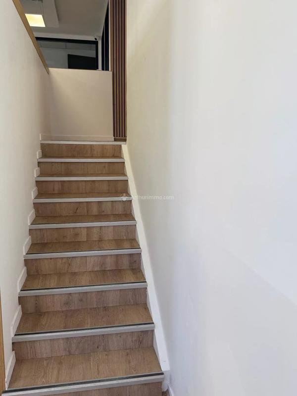 Bureau - 219 m² - 10 pièces