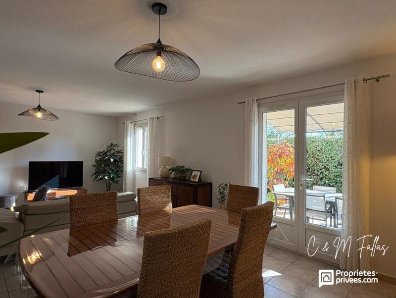 Maison - 95 m² - 5 pièces