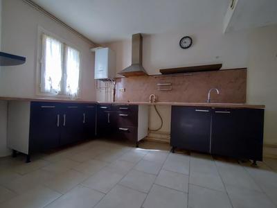 Maison - 99 m² - 5 pièces