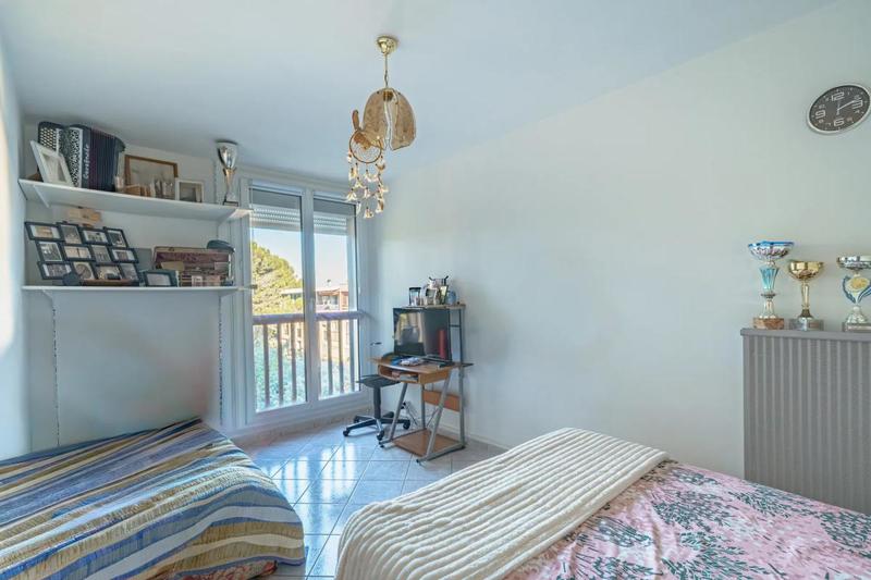 Appartement - 79 m² - 4 pièces