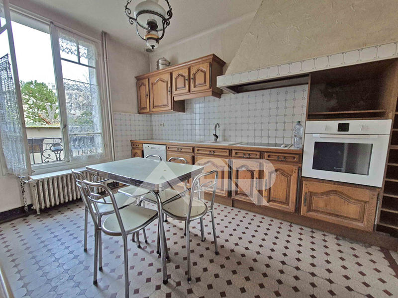 Maison - 98 m² - 5 pièces