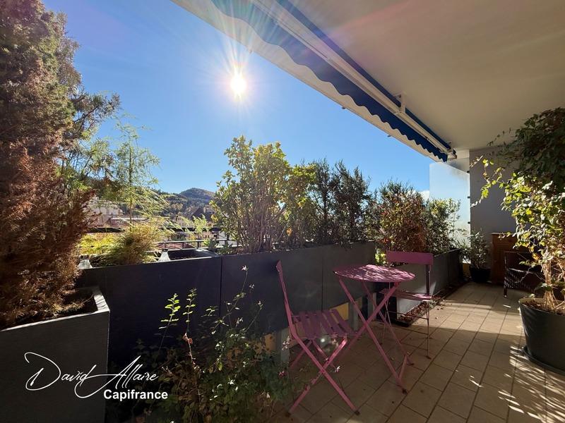 Appartement - 81 m² - 3 pièces