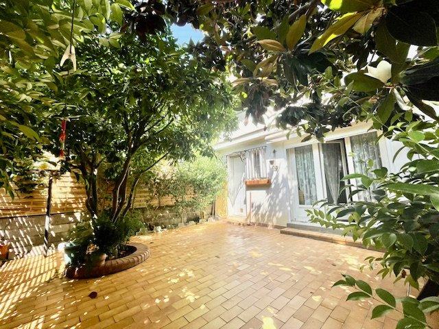 Maison de ville - 140 m² - 5 pièces