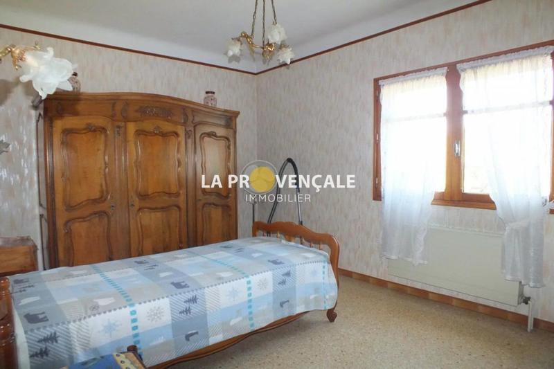 Villa - 90 m² - 4 pièces