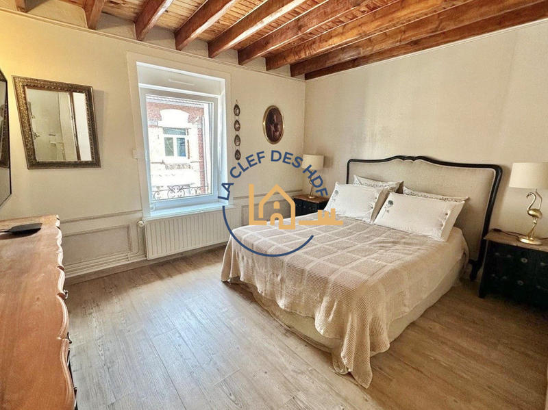 Maison - 208 m² - 6 pièces