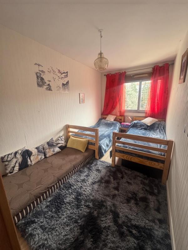 Appartement - 82 m² - 4 pièces