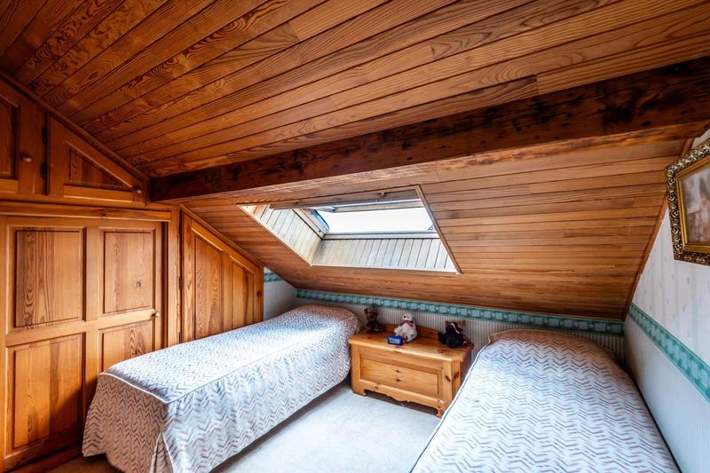 Maison - 200 m² - 7 pièces