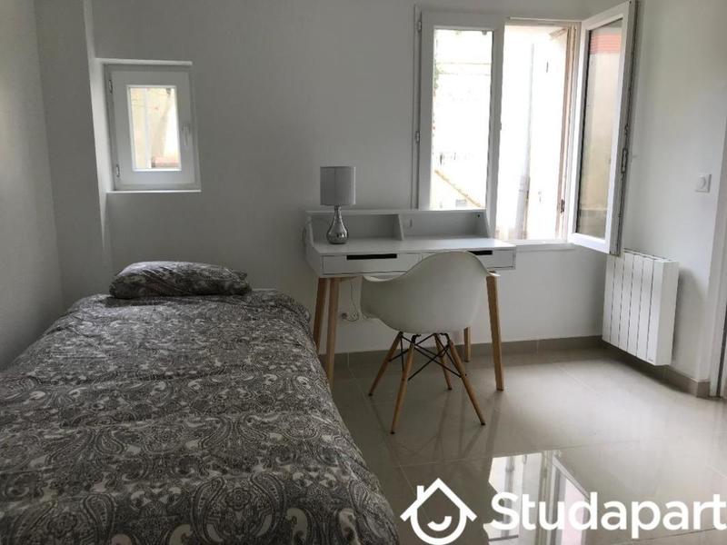 Chambre - 14 m² - 1 pièce