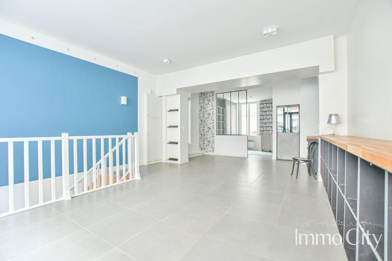 Local commercial - 75 m² - 2 pièces