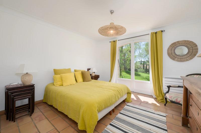 Maison - 195 m² - 7 pièces