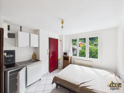 Appartement - 15 m² - 1 pièce