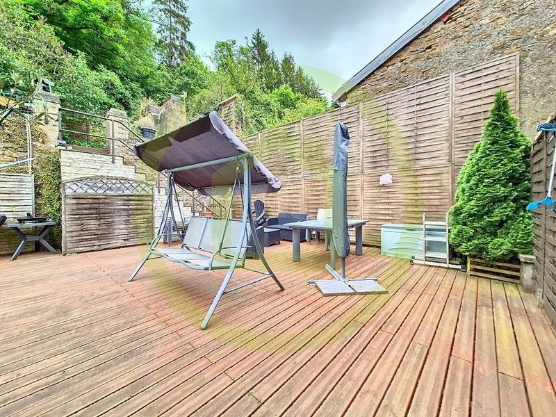 Maison - 211 m² - 8 pièces