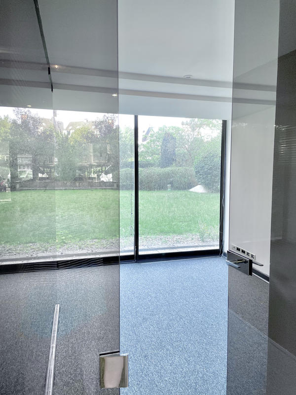 Local commercial - 85 m² - 4 pièces