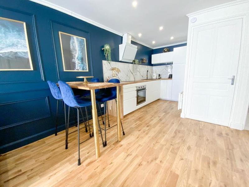 Maison - 107 m² - 7 pièces