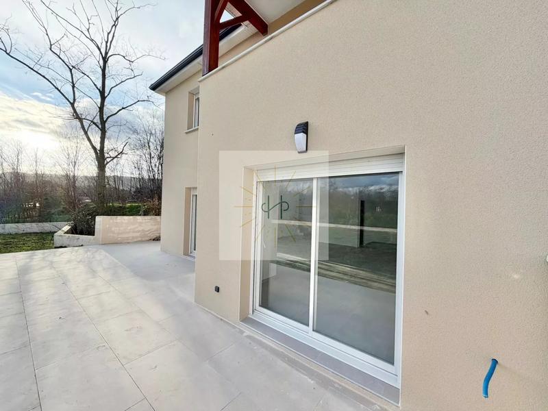 Maison - 118 m² - 4 pièces