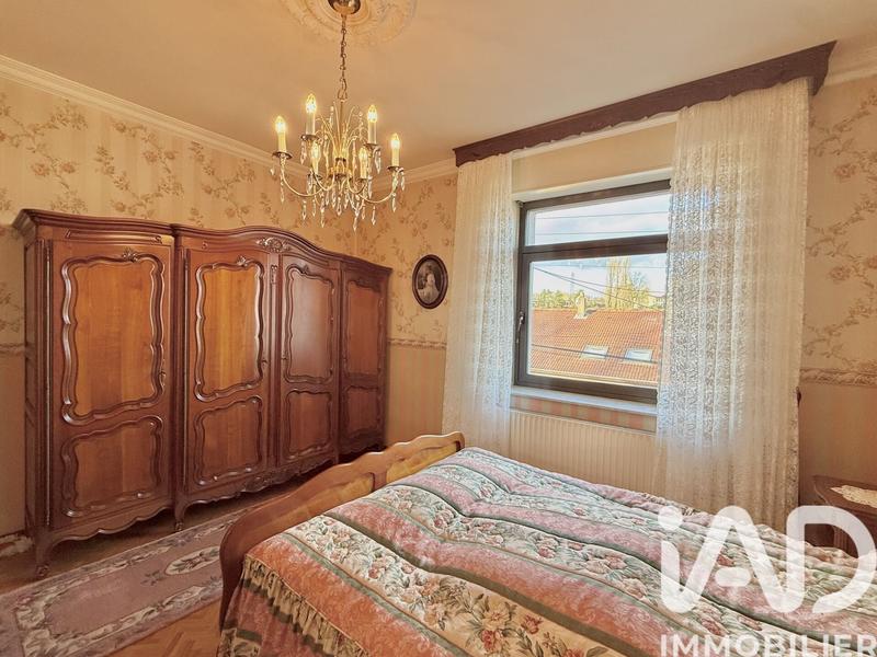 Maison - 316 m² - 9 pièces