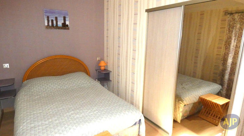 Maison - 180 m² - 8 pièces