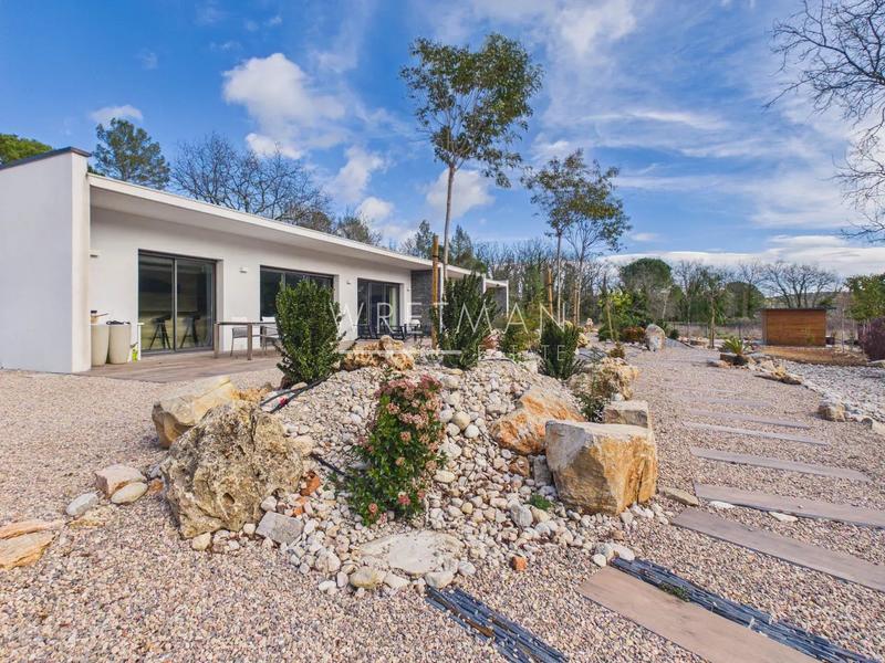 Villa - 203 m² - 5 pièces