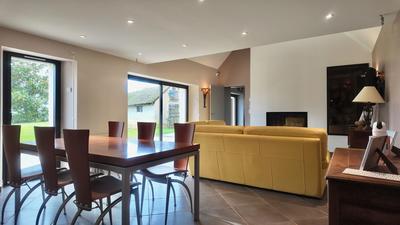 Maison - 178 m² - 8 pièces