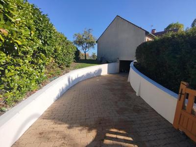 Maison - 92 m² - 4 pièces